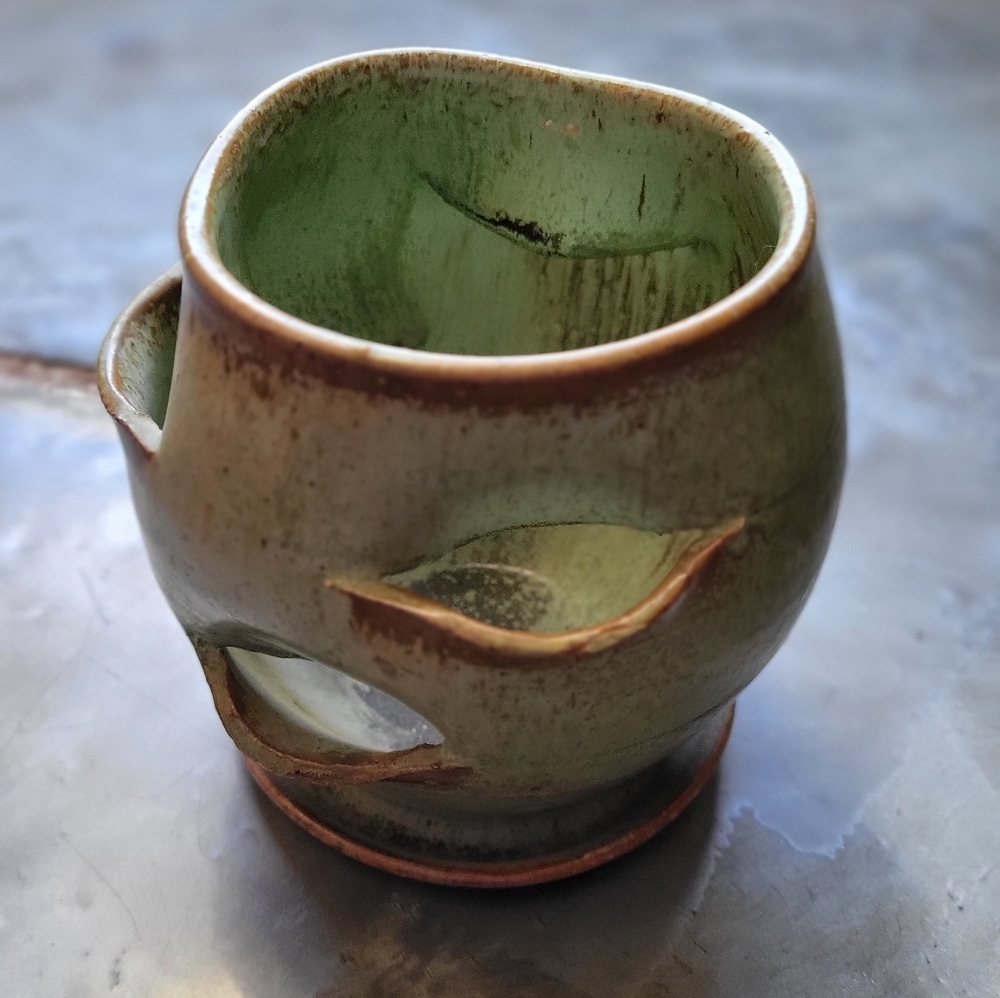 Vintage Studio Pottery🪴